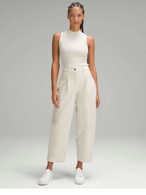 lululemon athletica City Sleek Barrel-Leg Pant in Bone/Cream